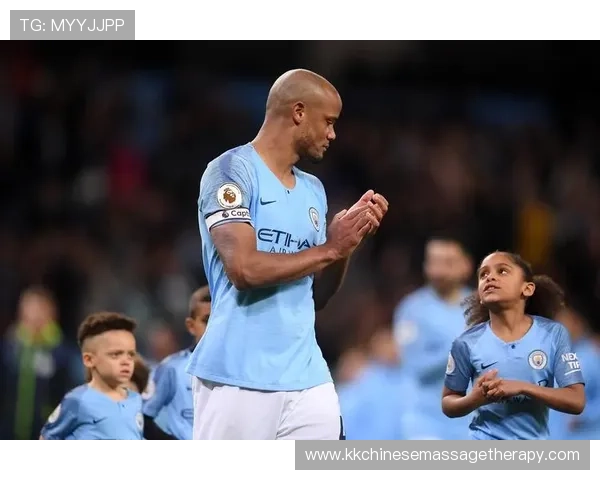 孔帕尼退役后住城堡，每天遛狗顺便管两家俱乐部？